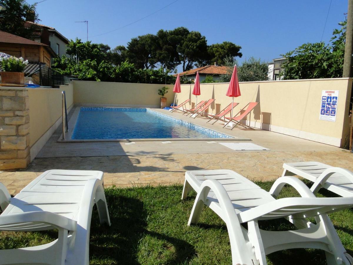 Apartment Pino Umag Dış mekan fotoğraf